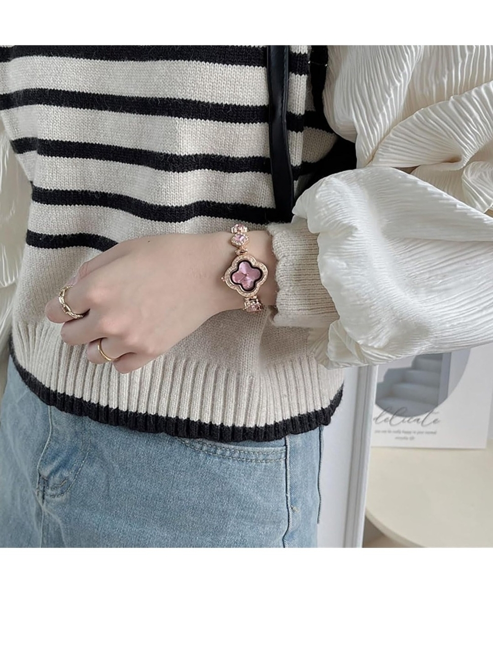 Elegant Pink Clover Face Bracelet Watch - Women's Jewelry - Picture 6 of 6